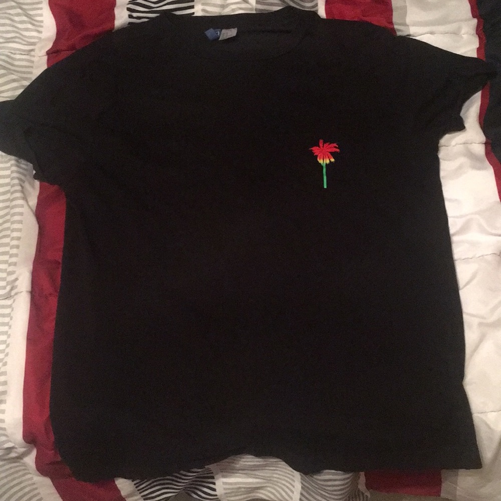 H&M Kingston t-shirt size Medium
